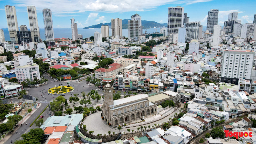 Nha Trang Cathedral is centrally located, making it easily accessible by a variety of transportation options 